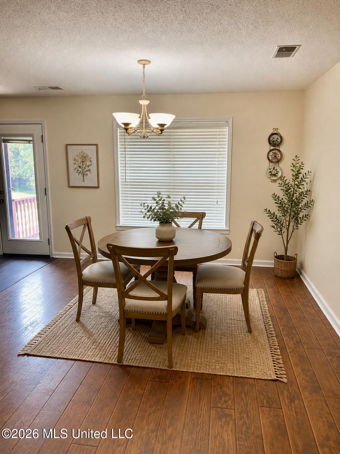 321 Odom Road Property Photo 10