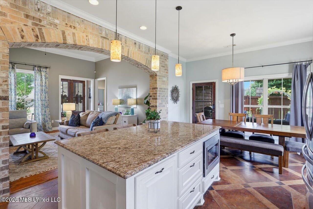 218 Emerald Circle Property Photo 9