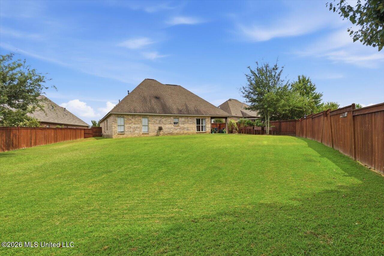 218 Emerald Circle Property Photo 29