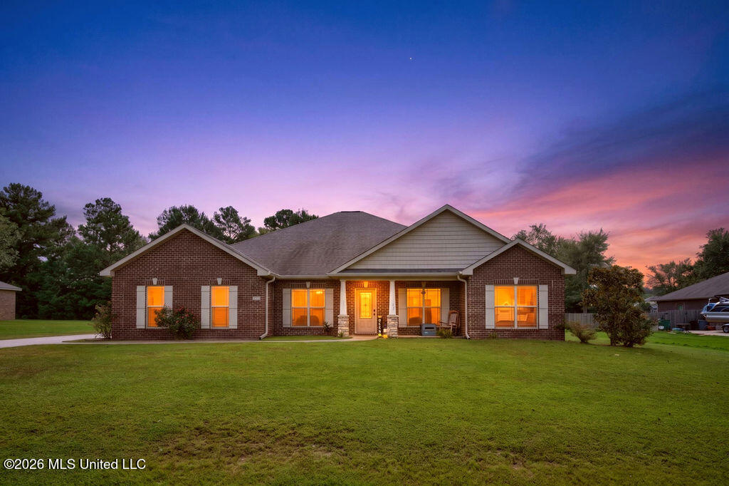 12112 Poplar Drive Property Photo 1