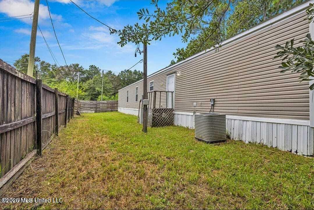 7716 Dahlia Drive Property Photo 7