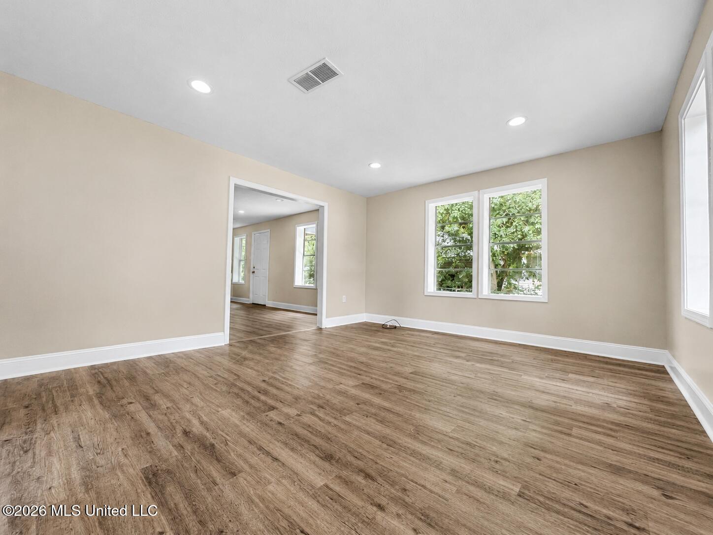 520 1st Street Property Photo 9