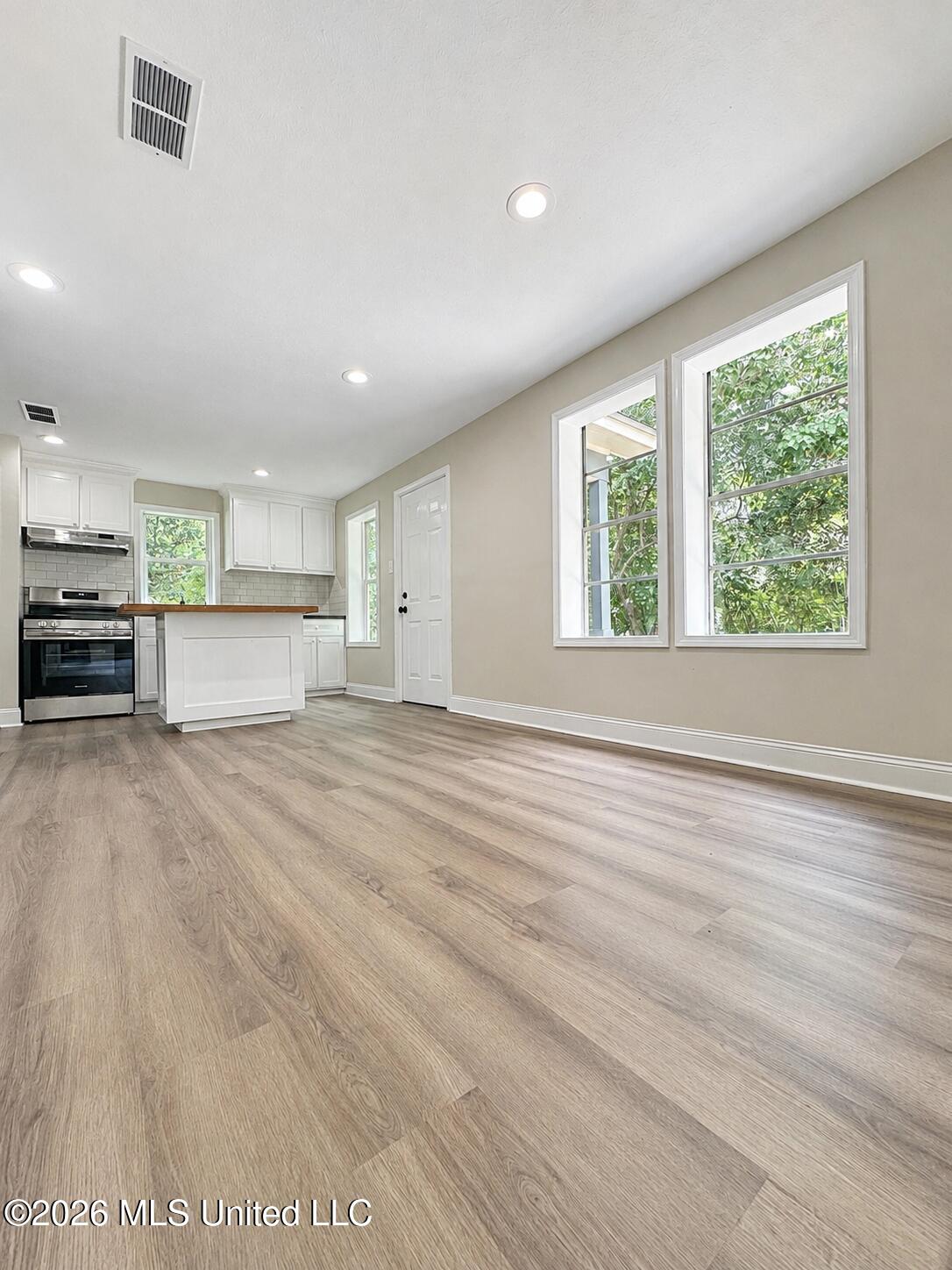 520 1st Street Property Photo 11