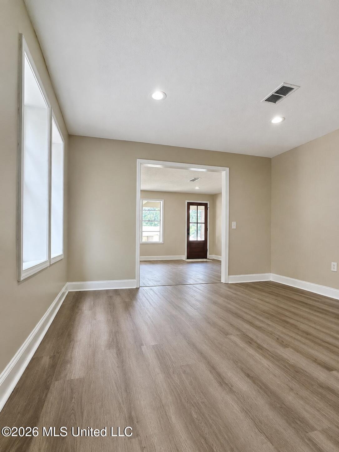 520 1st Street Property Photo 14