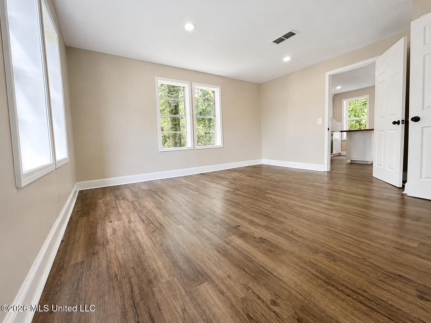 520 1st Street Property Photo 18