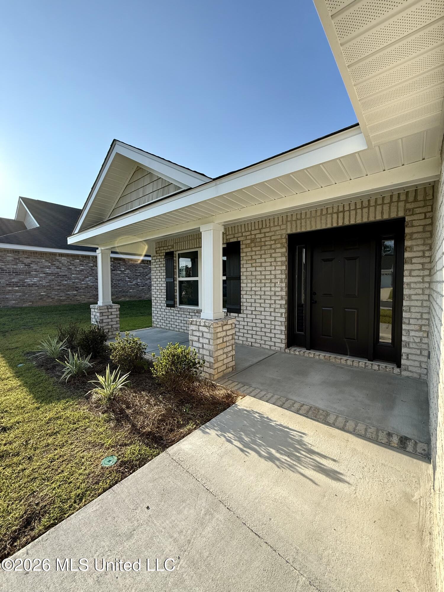 14164 Hartland Drive Property Photo 3