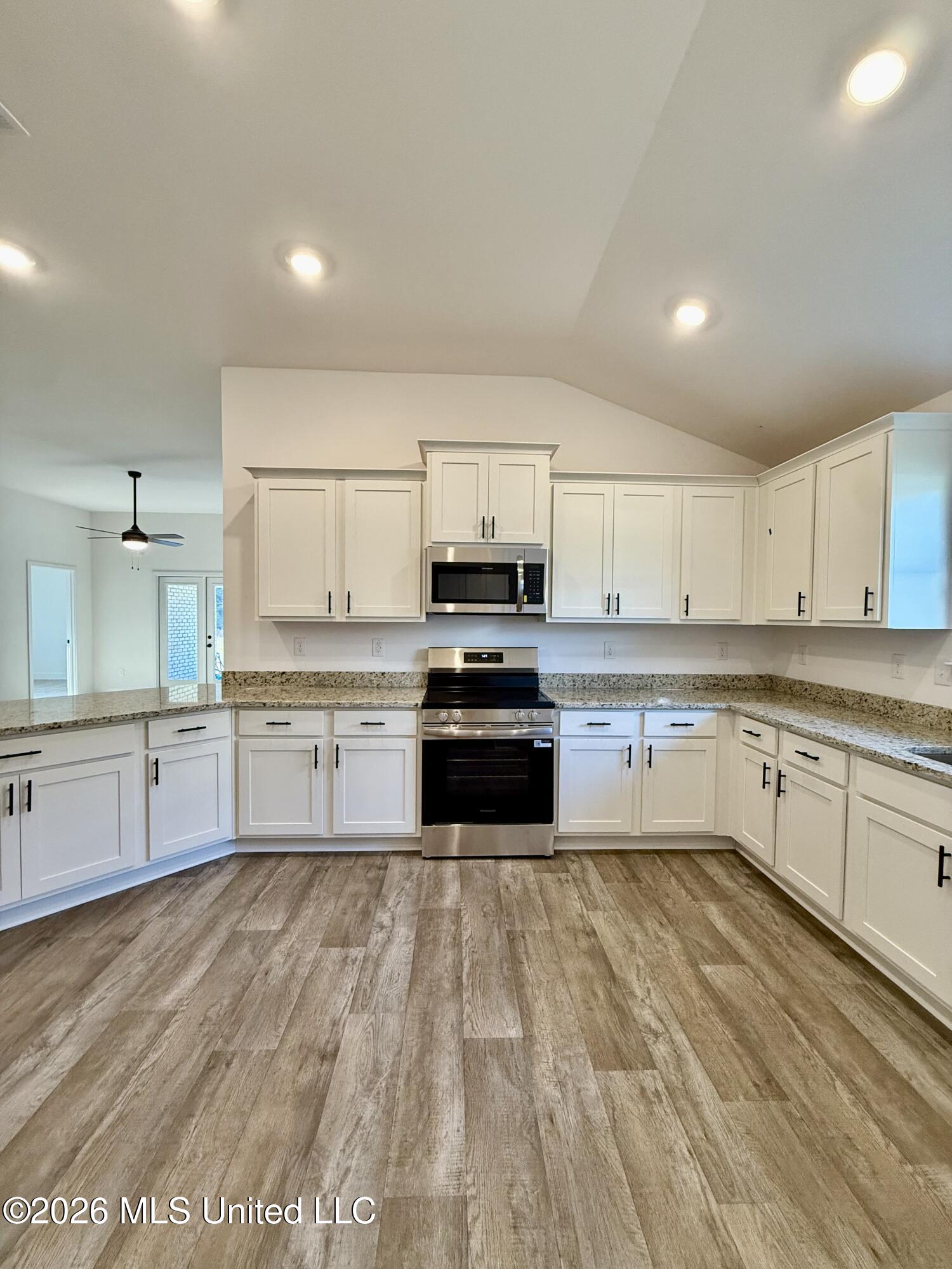 14164 Hartland Drive Property Photo 14