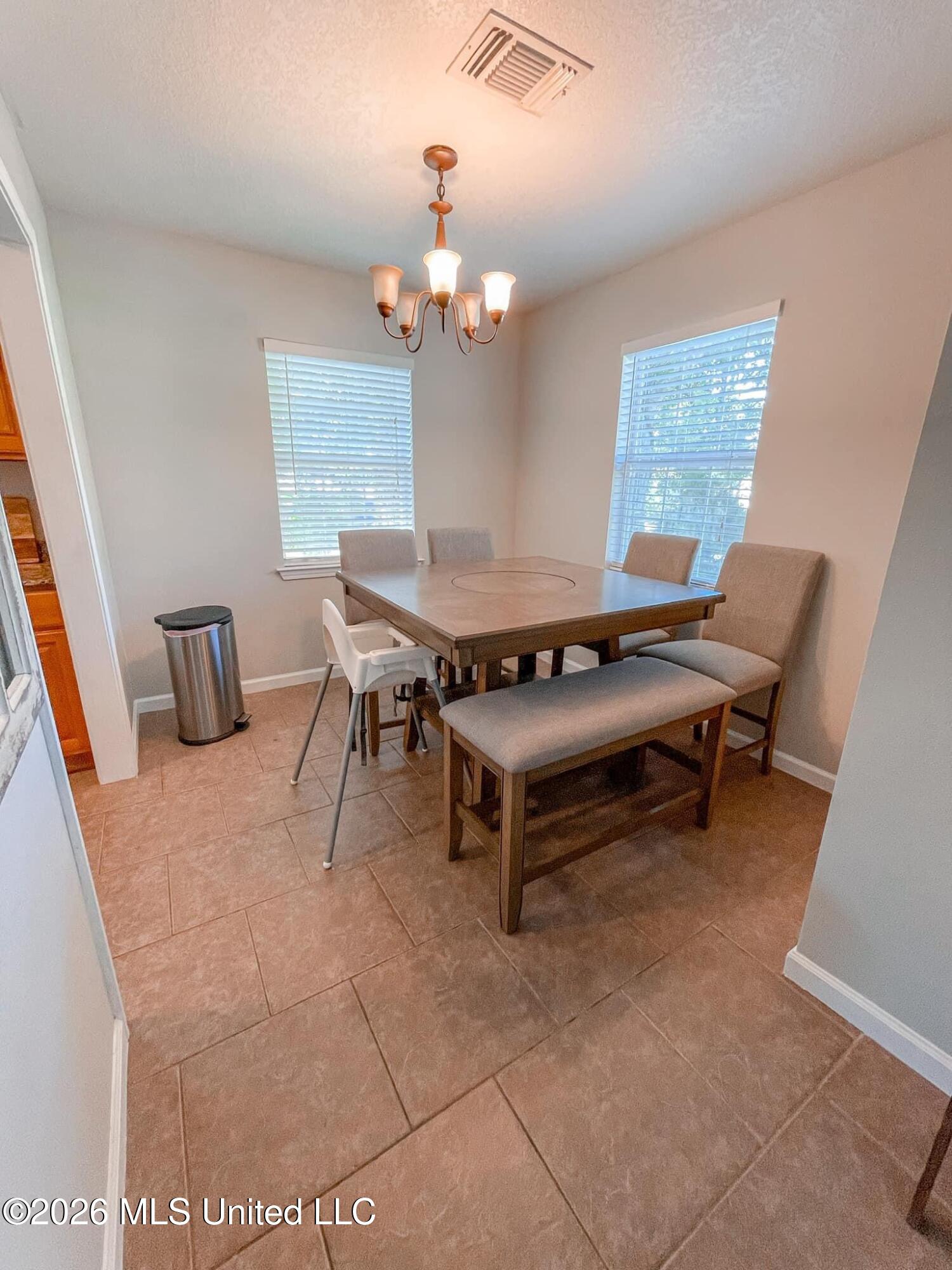 106 Thompson Property Photo 5