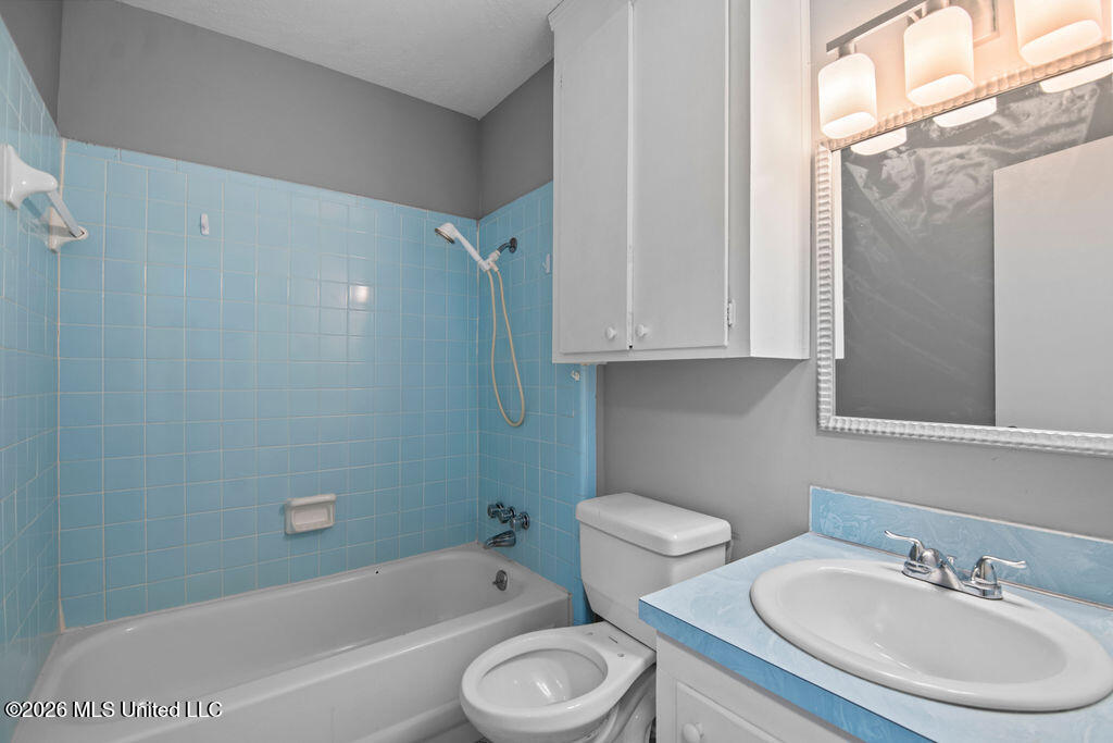 2853 Pine Circle Drive Property Photo 15