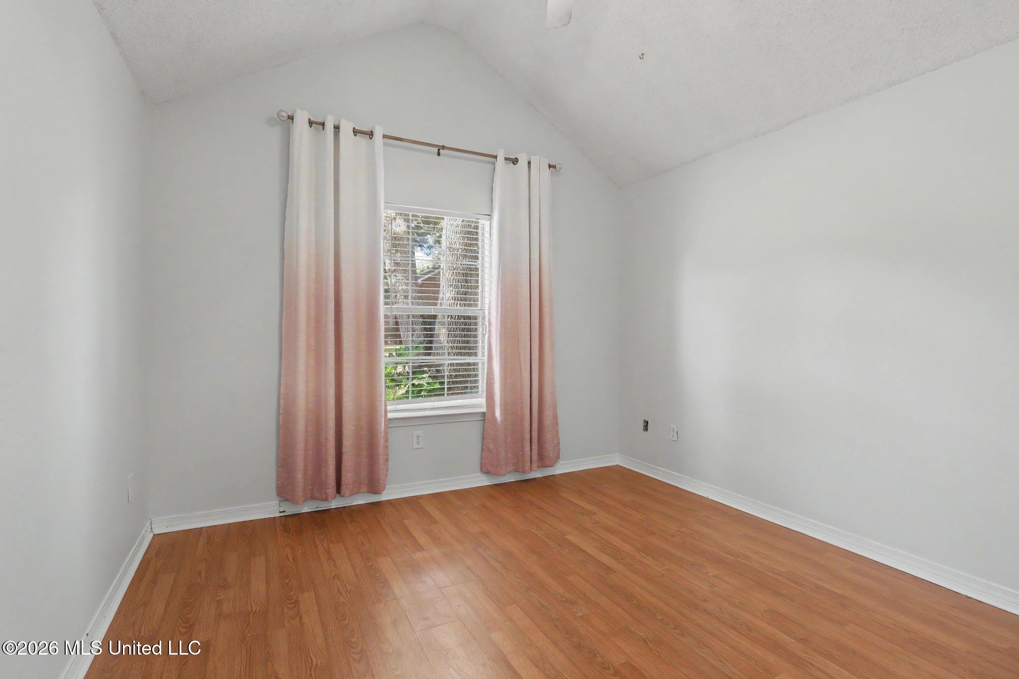 8408 Clamshell Avenue Property Photo 10