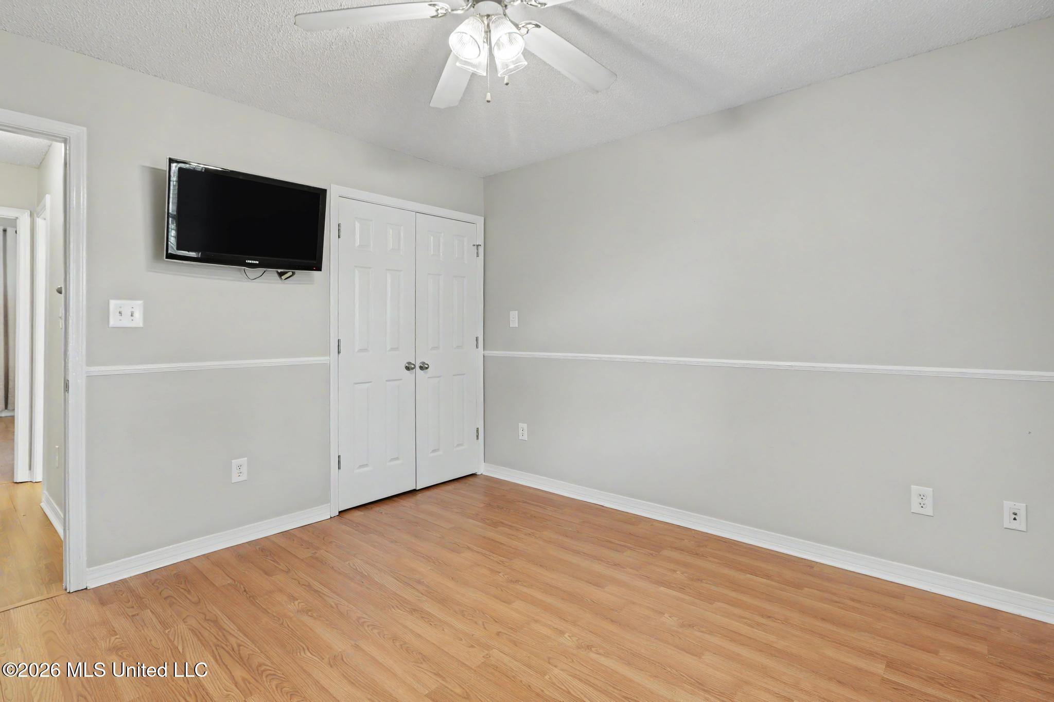 8408 Clamshell Avenue Property Photo 14