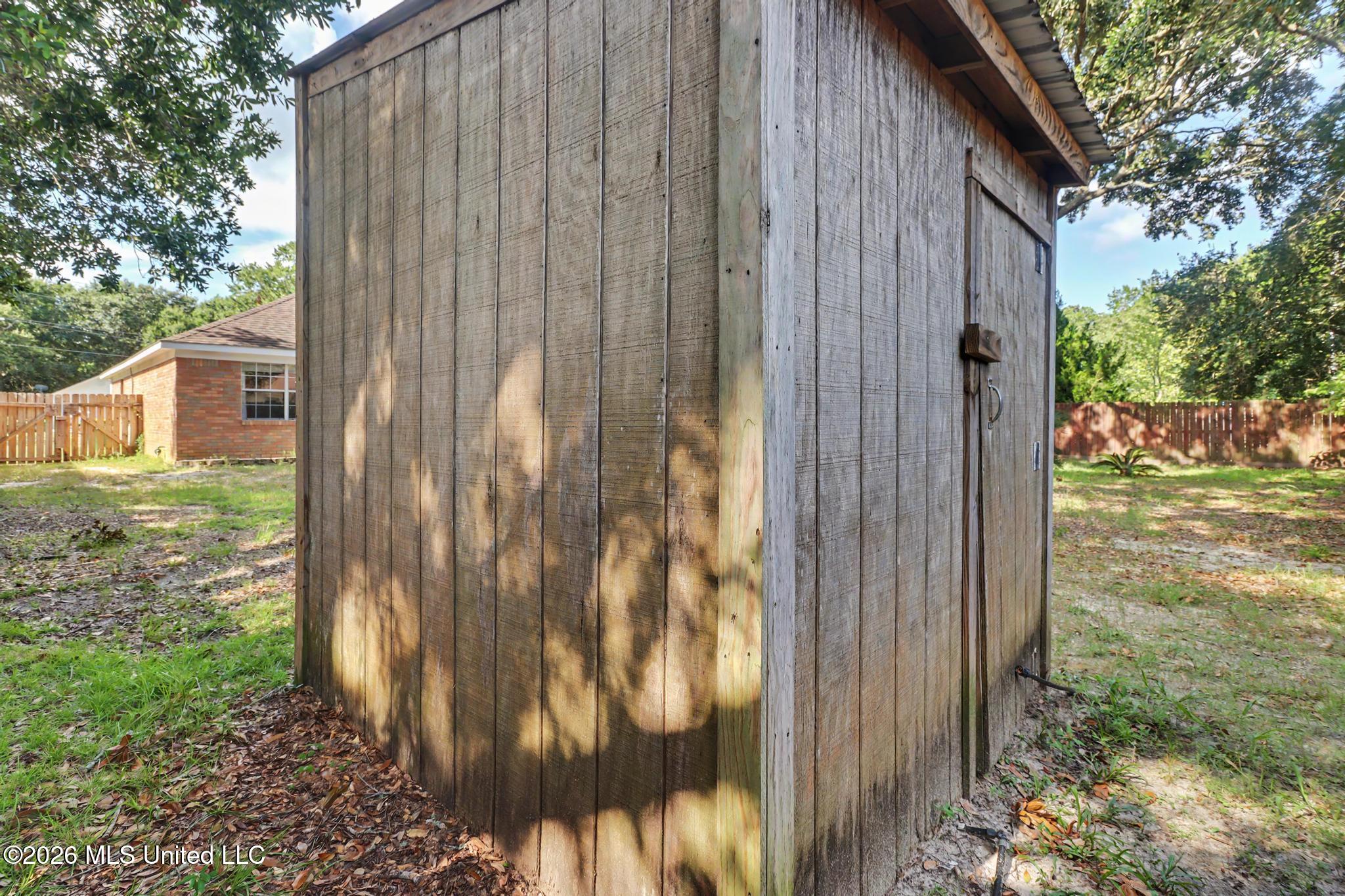 8408 Clamshell Avenue Property Photo 24