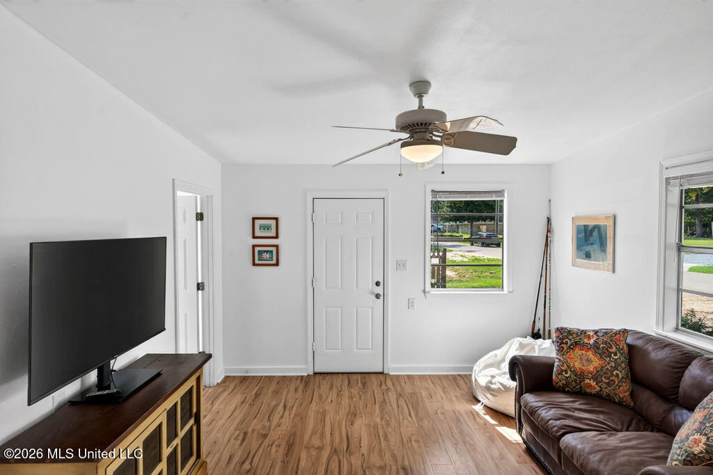 928 Longo Street Property Photo 22