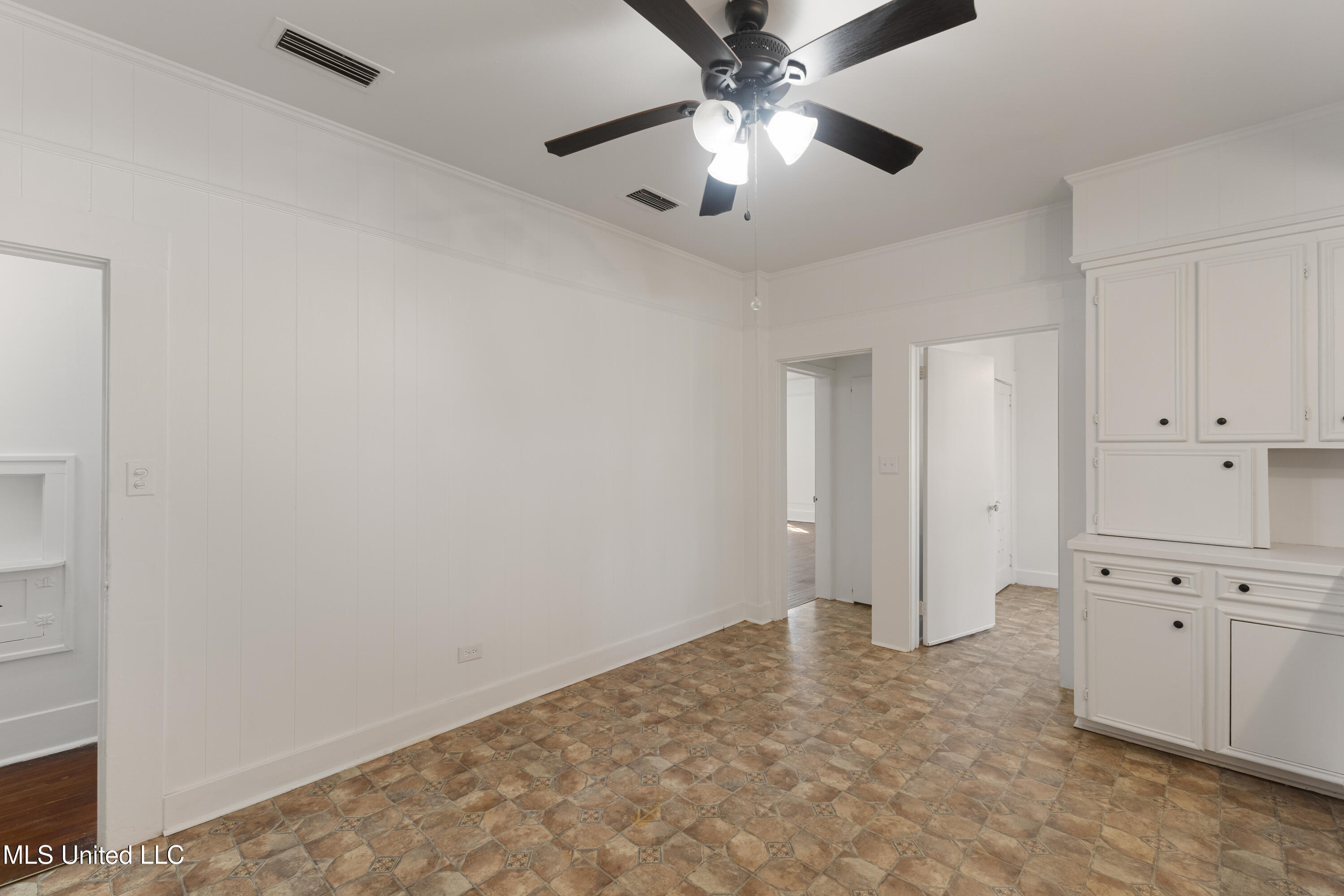 402 8th Avenue Property Photo 13