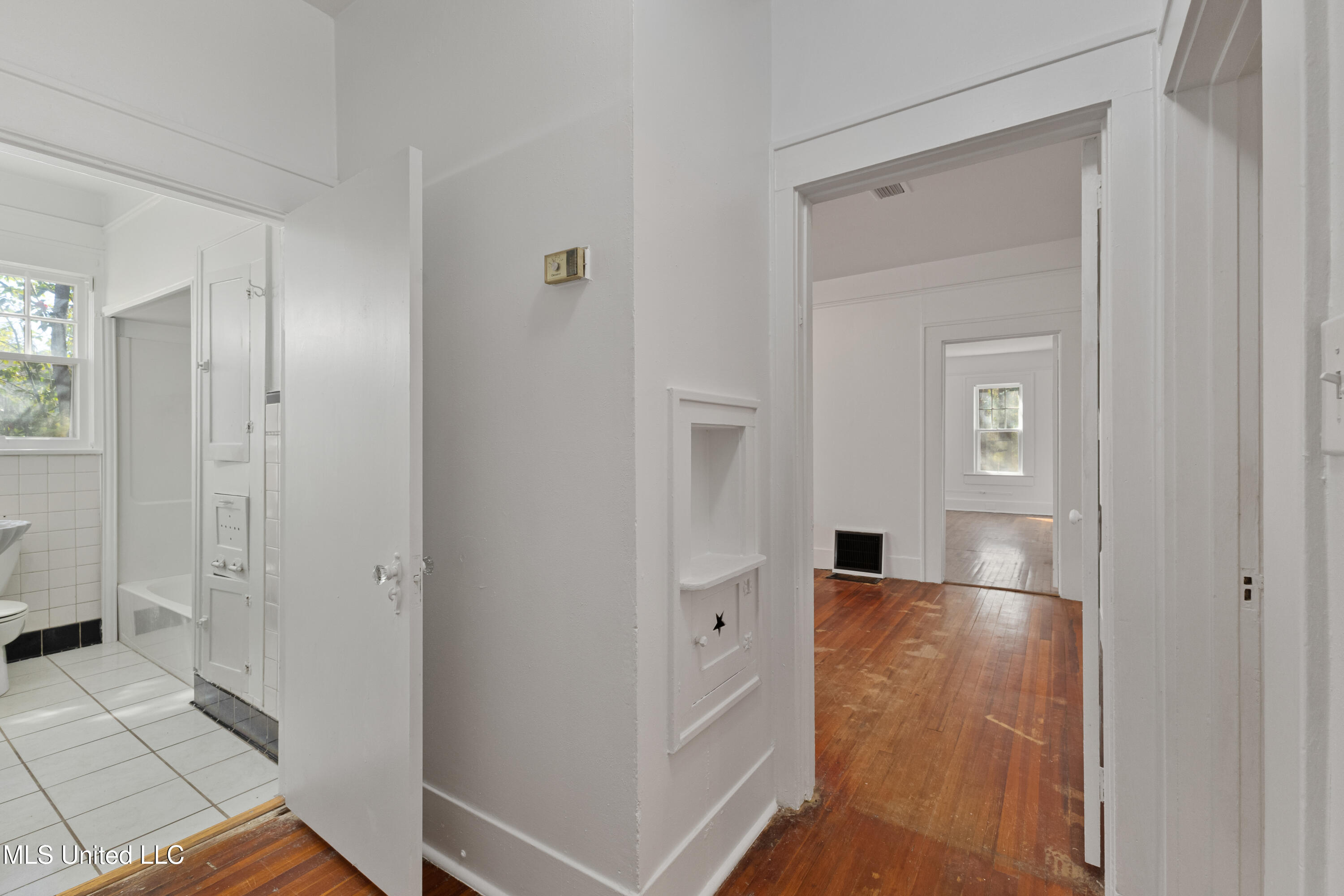 402 8th Avenue Property Photo 16
