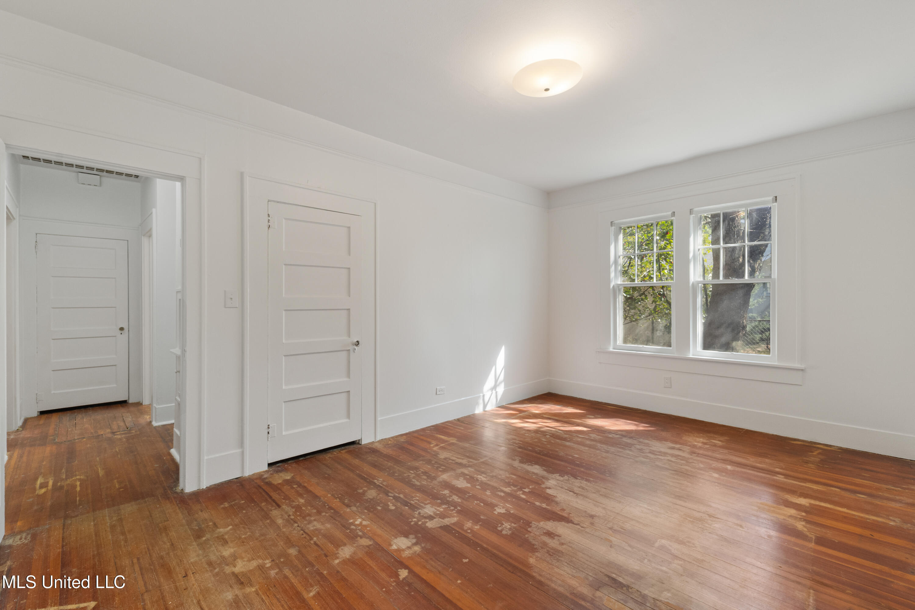 402 8th Avenue Property Photo 23