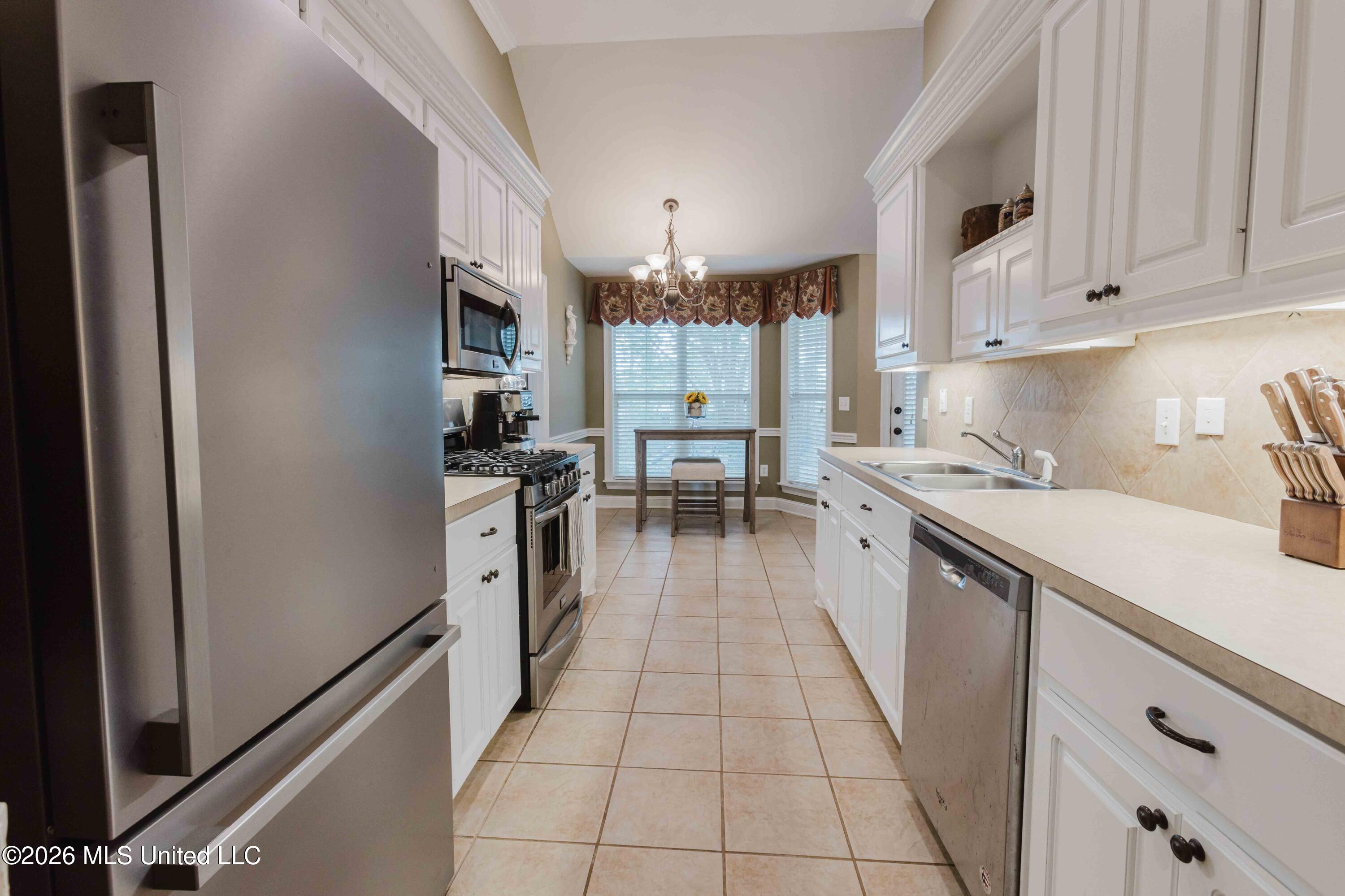 103 Sherwood Drive Property Photo 11