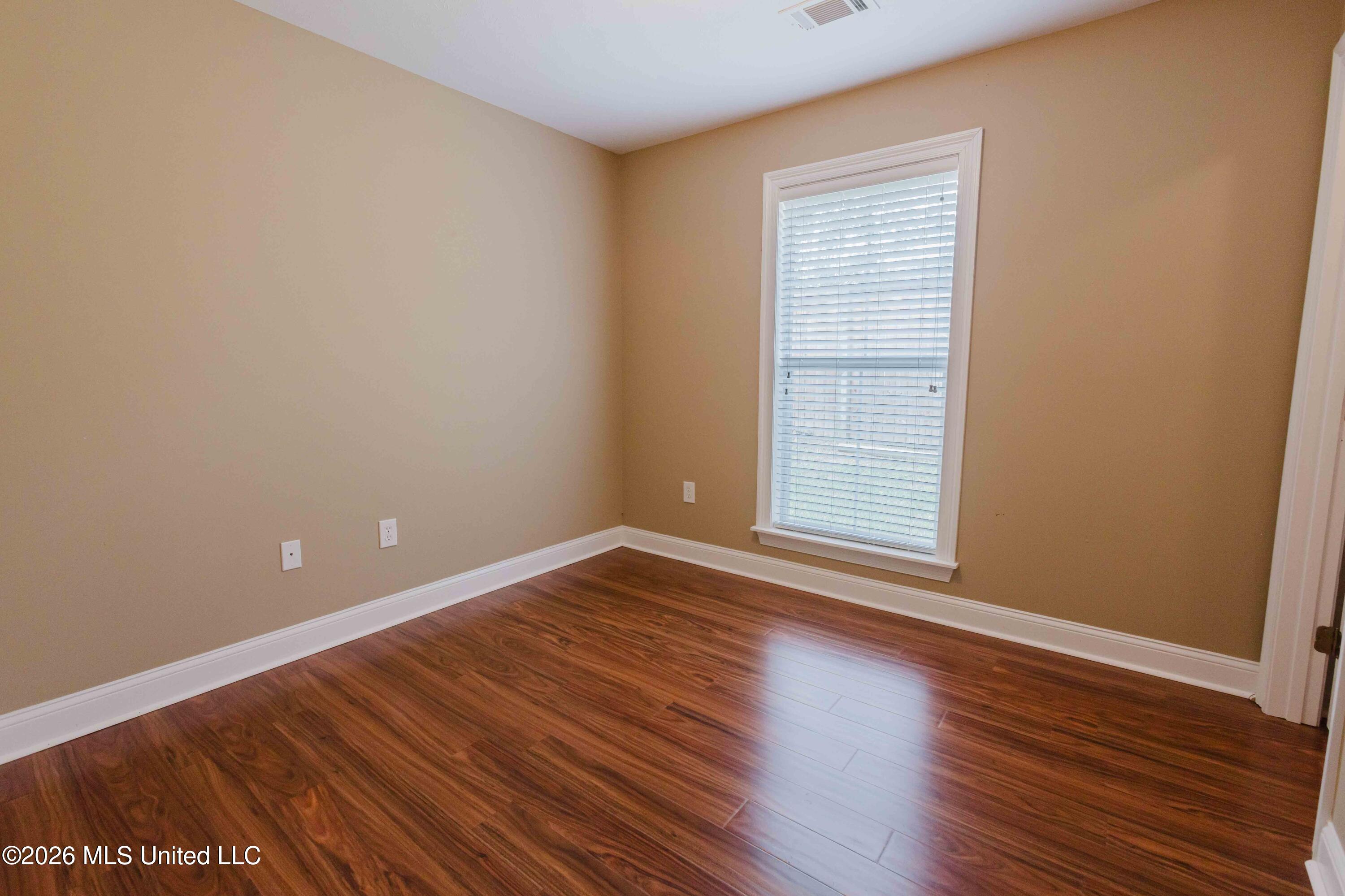 103 Sherwood Drive Property Photo 15