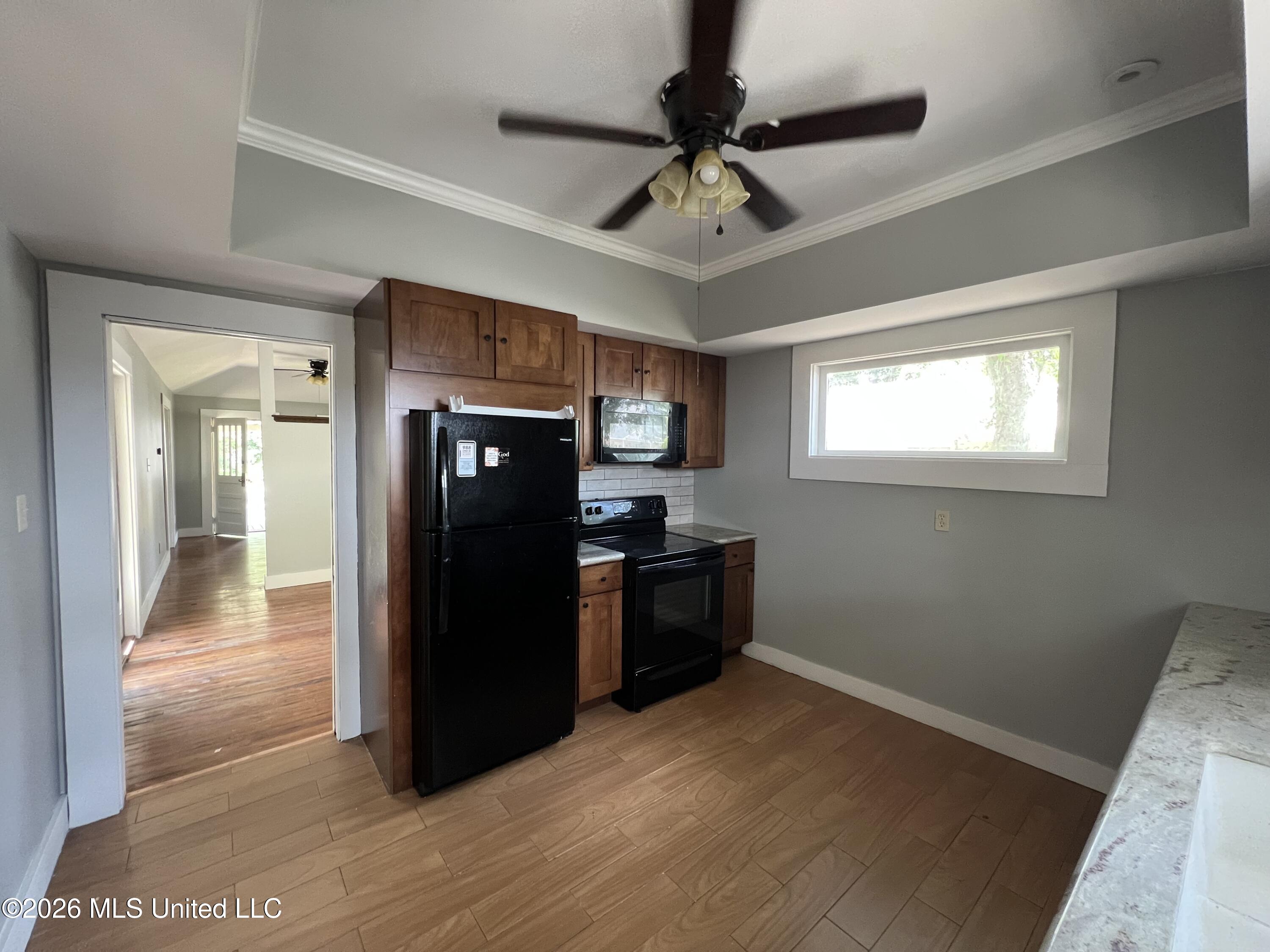353 Seal Avenue Property Photo 8