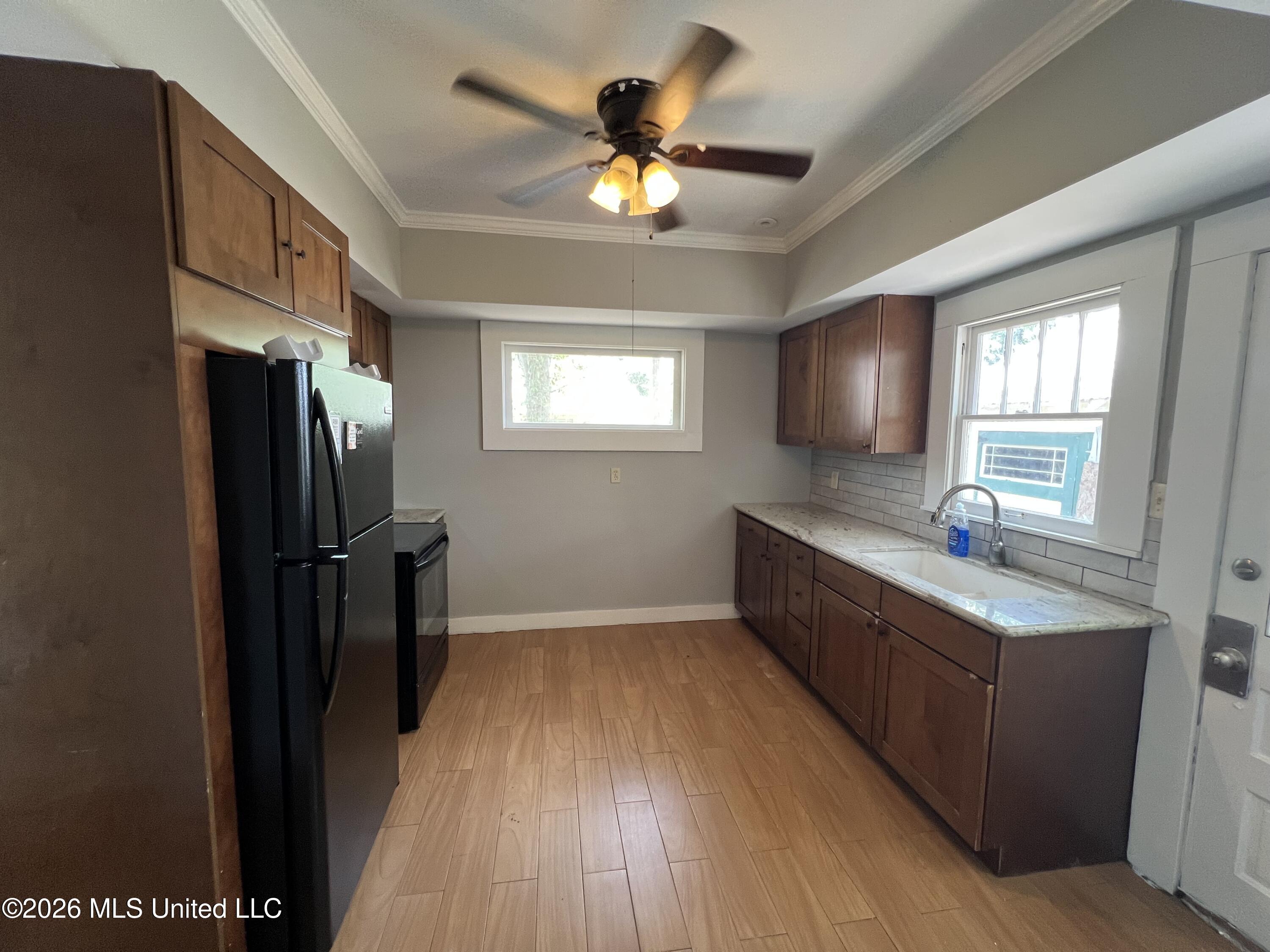 353 Seal Avenue Property Photo 9