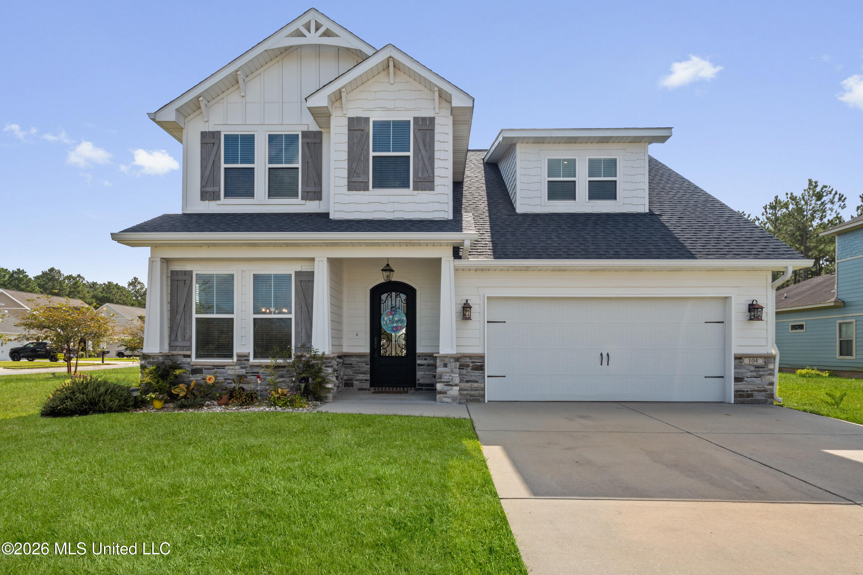 104 Westwind Court Property Photo 1