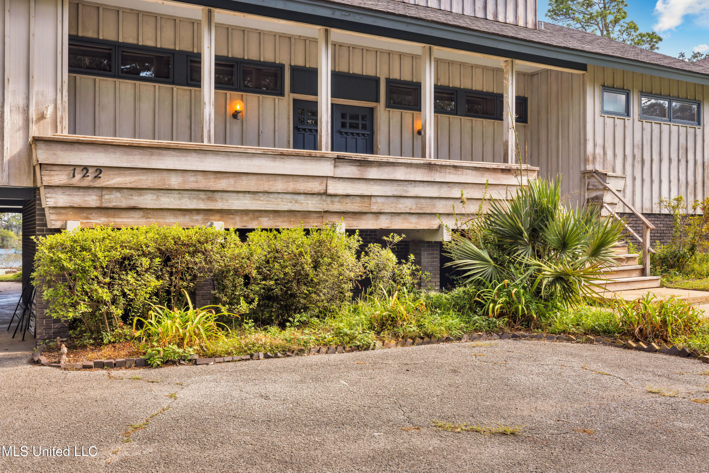 122 Bayou Circle Property Photo 5