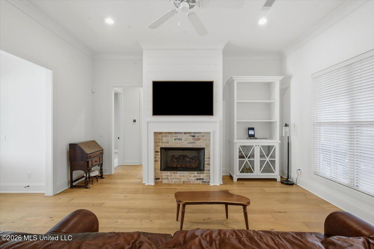 155 Lake Ridge Drive Property Photo 11