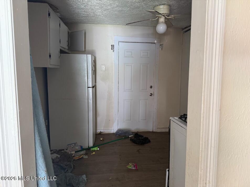 1226 Marks Avenue Property Photo 5