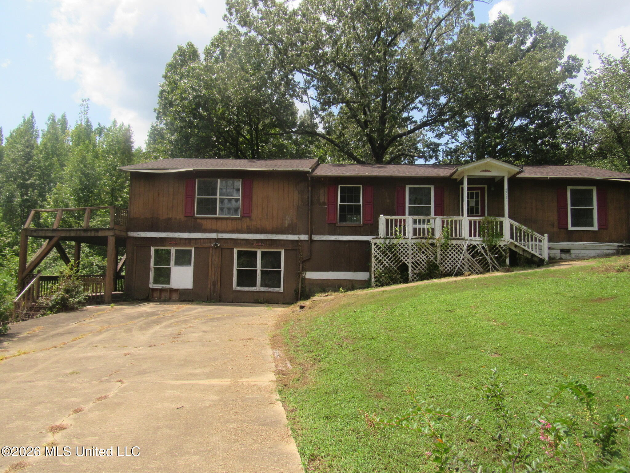 201 Lafferty Road Property Photo 2