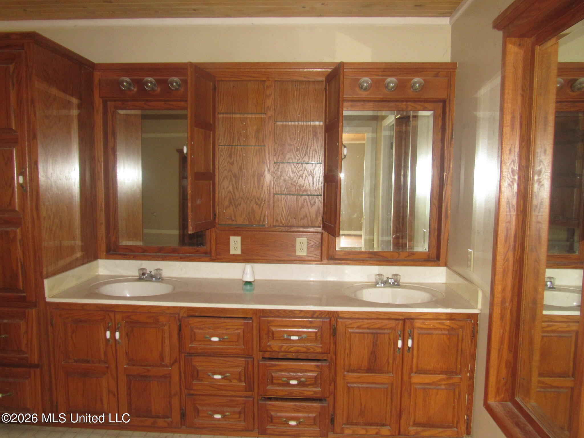201 Lafferty Road Property Photo 11