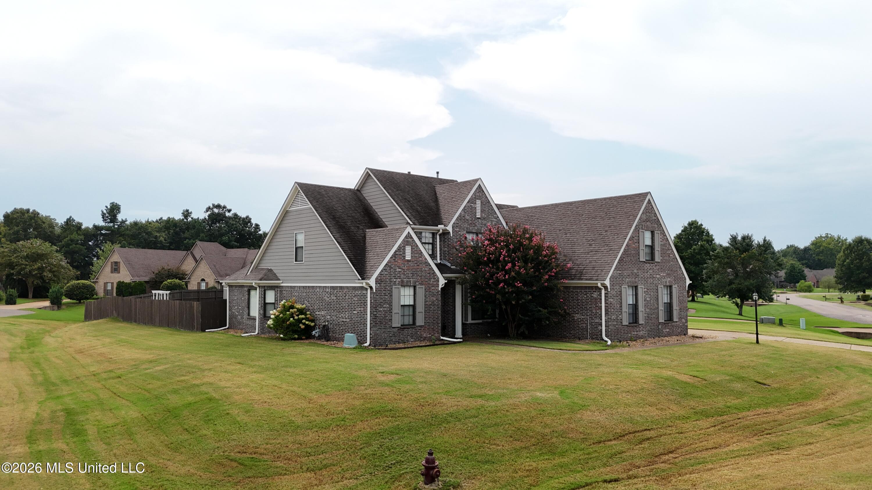 14383 Buttercup Drive Property Photo 4