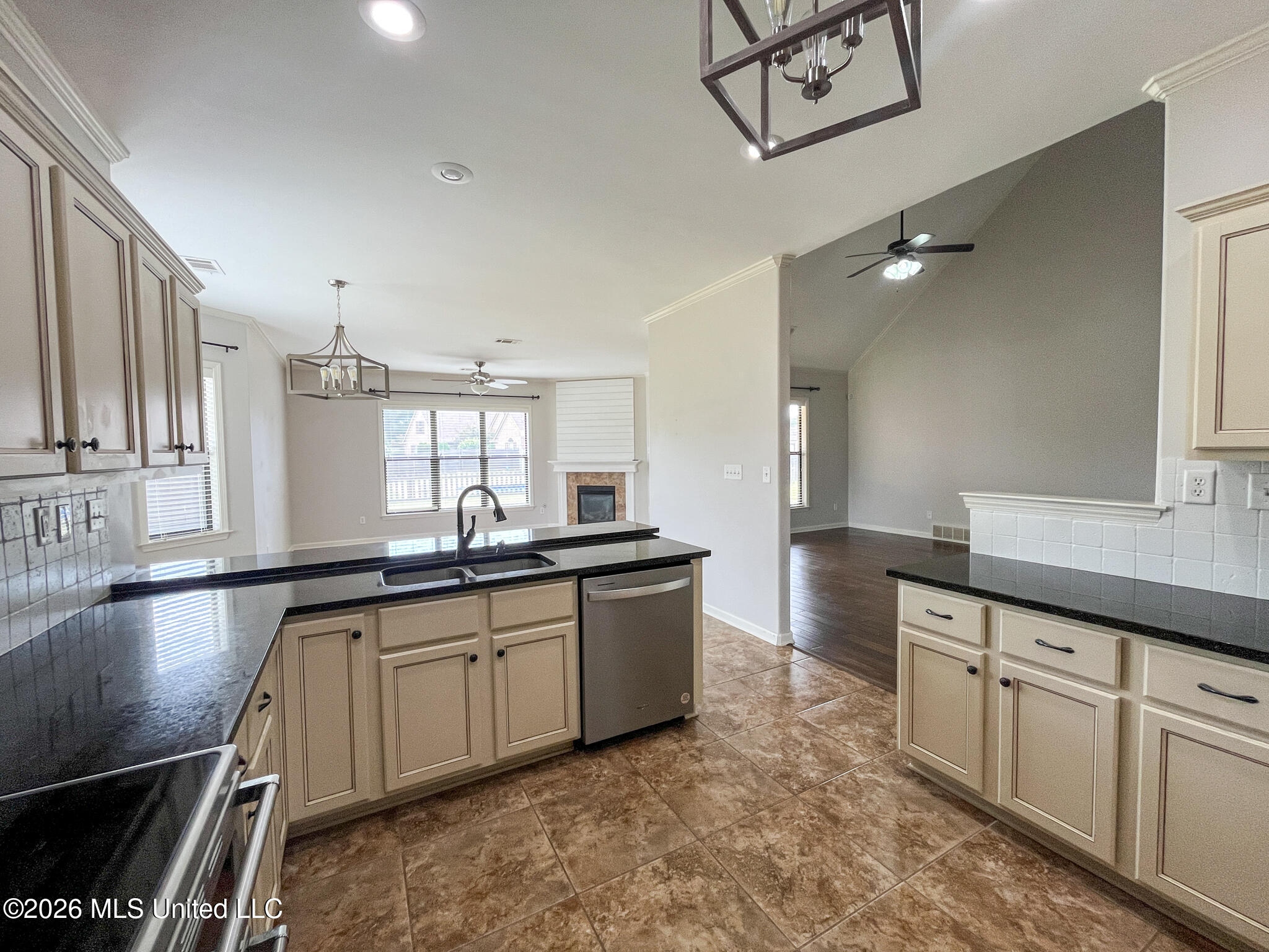 14383 Buttercup Drive Property Photo 10