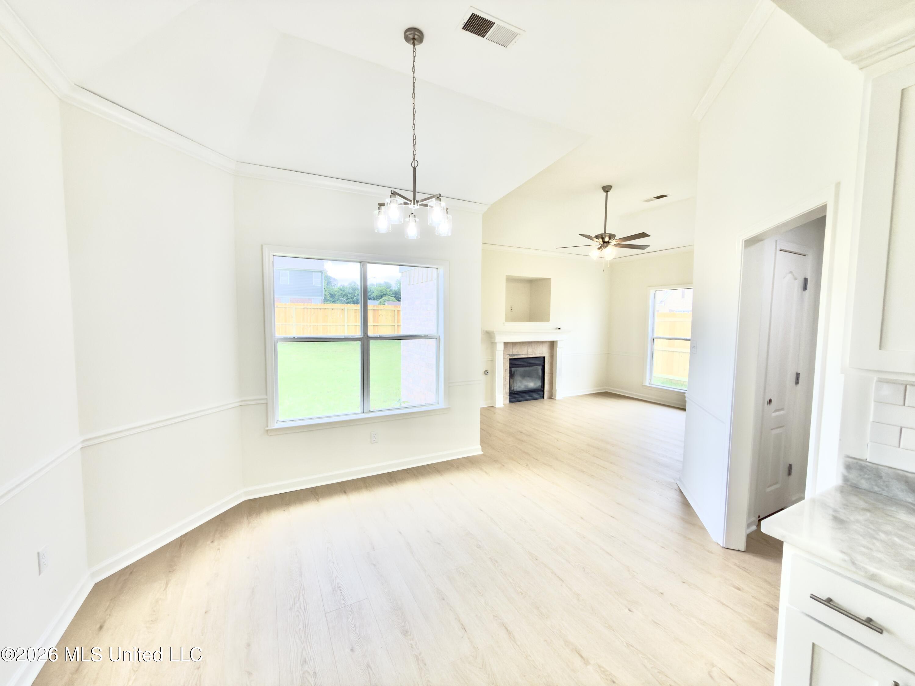 7264 Grandiflora Drive Property Photo 10