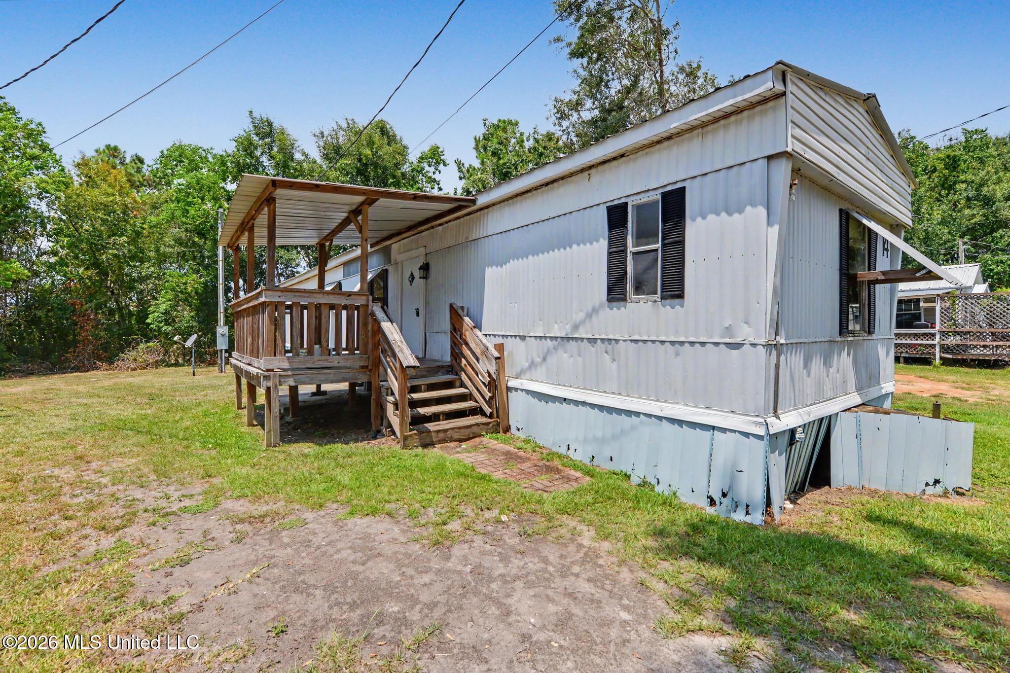 11213 Dobson Road Property Photo 1
