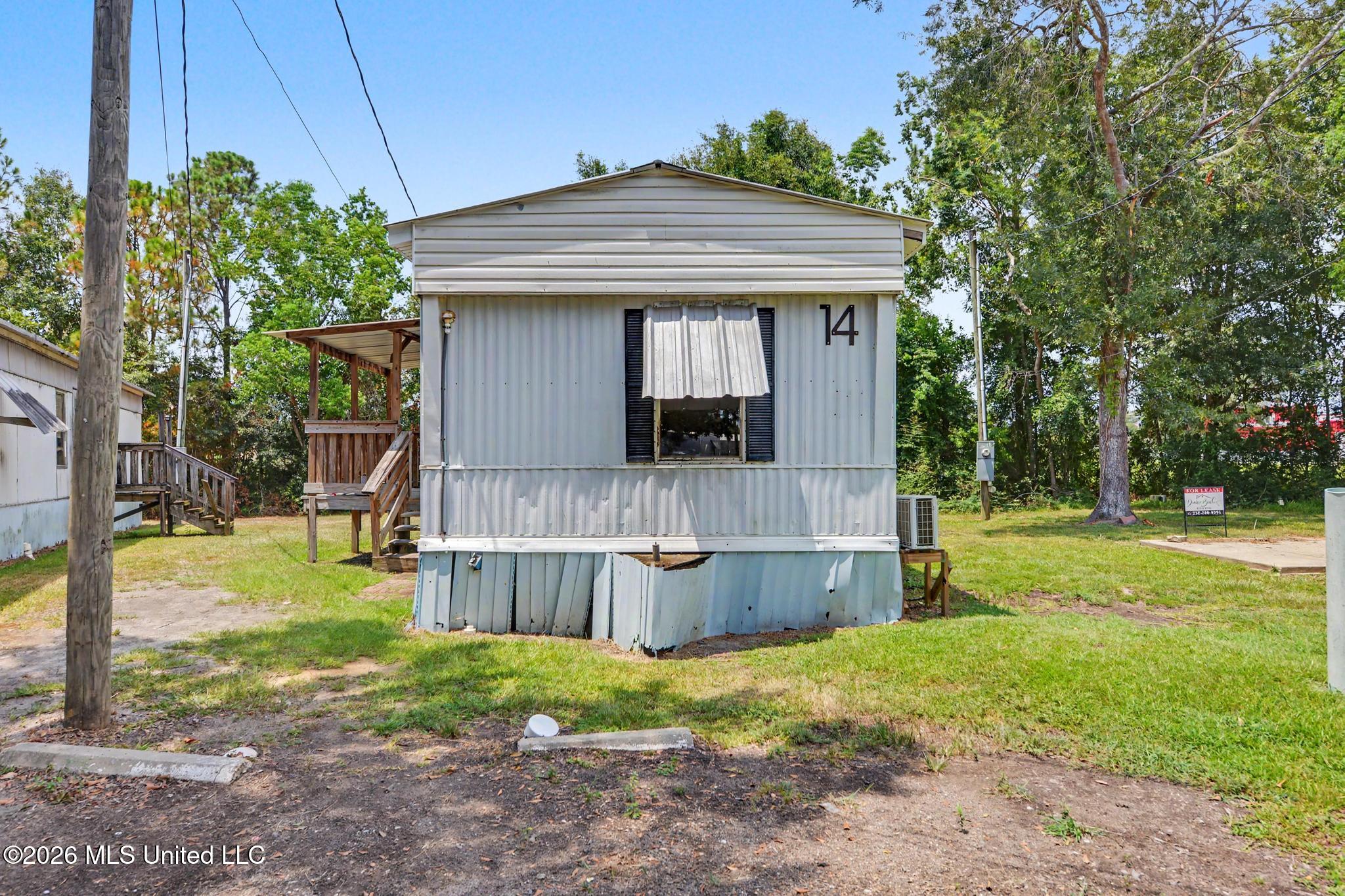 11213 Dobson Road Property Photo 2