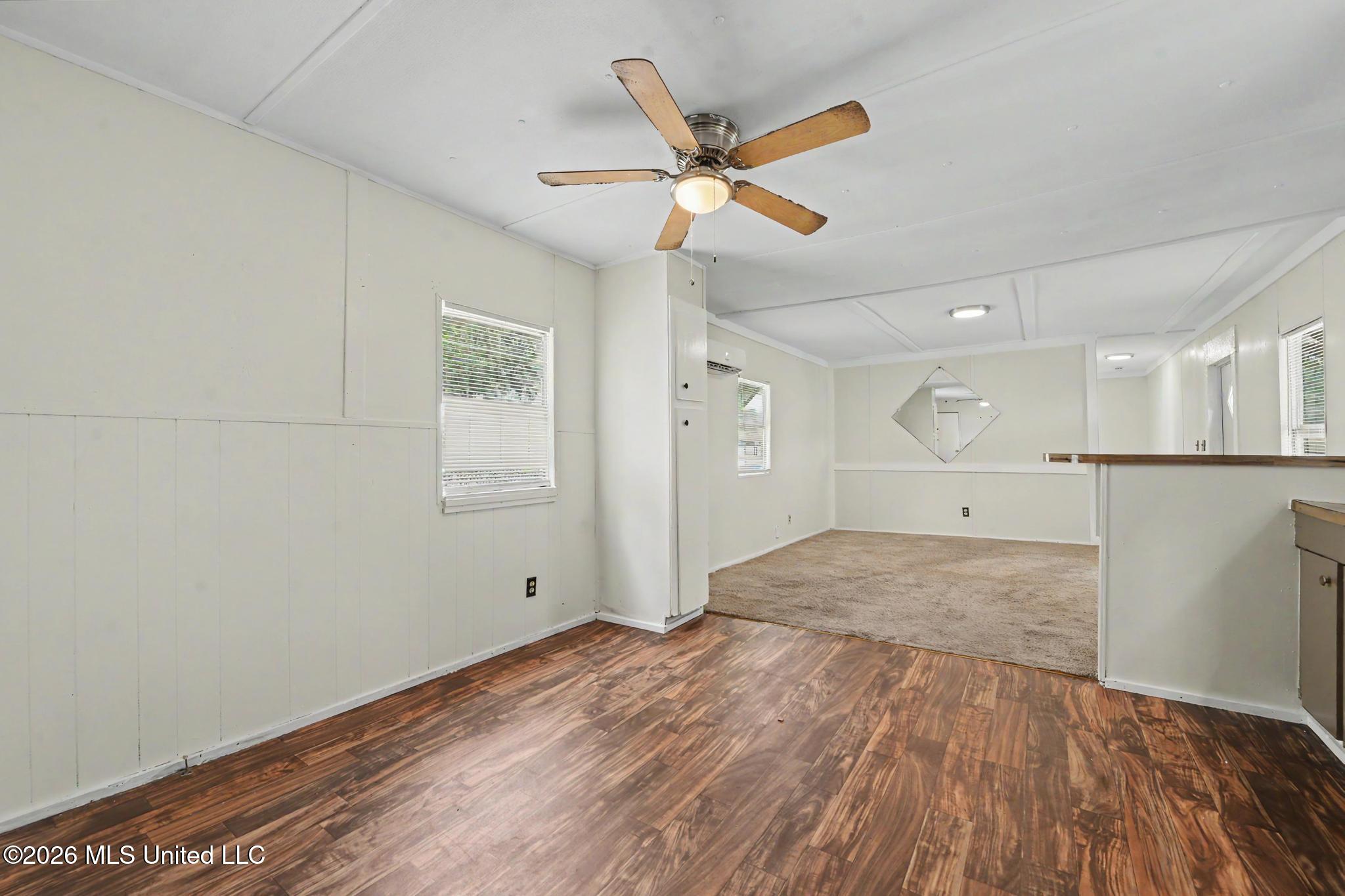 11213 Dobson Road Property Photo 6
