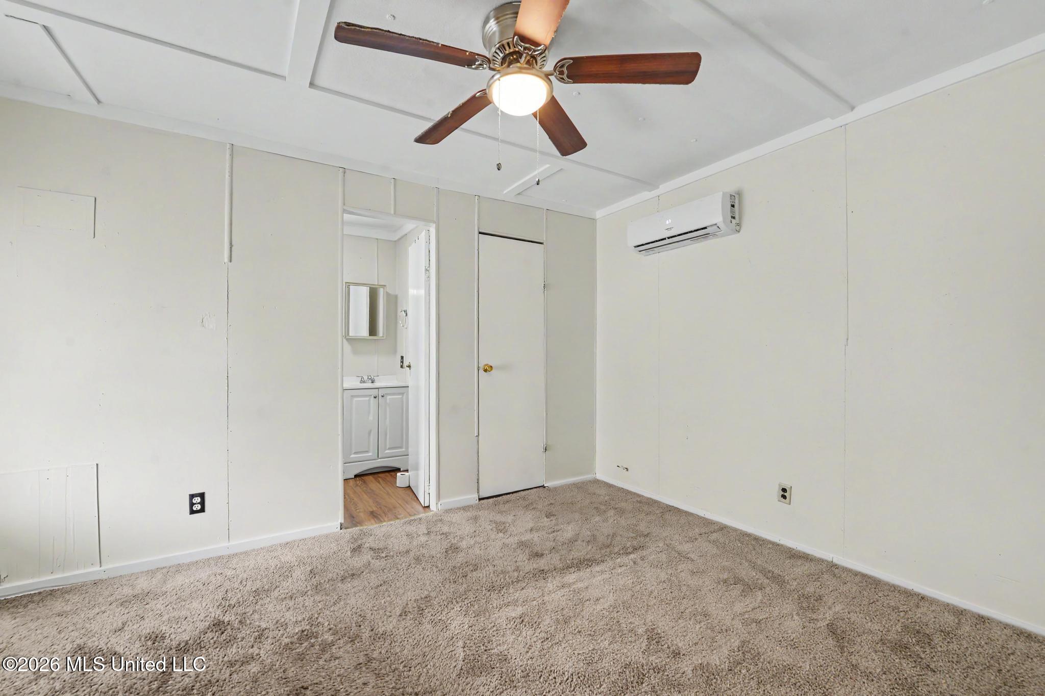 11213 Dobson Road Property Photo 7