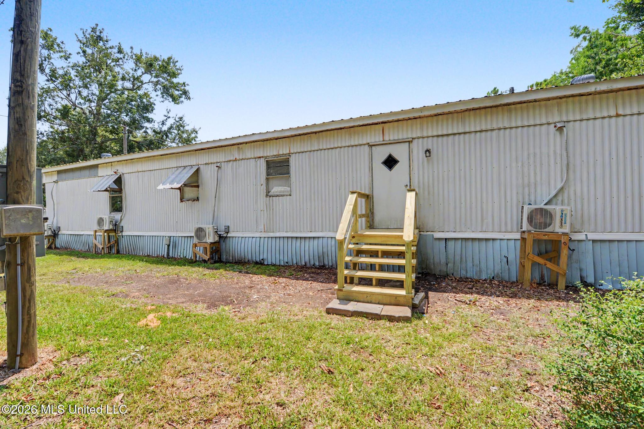 11213 Dobson Road Property Photo 14