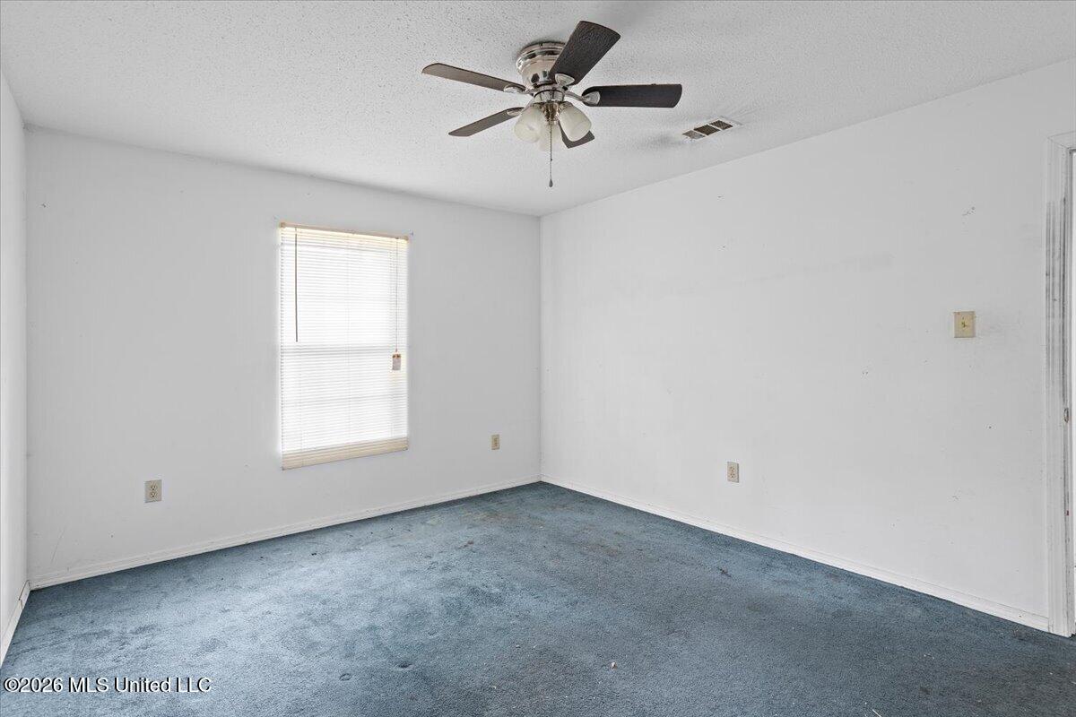 328 W Progress Road Property Photo 15