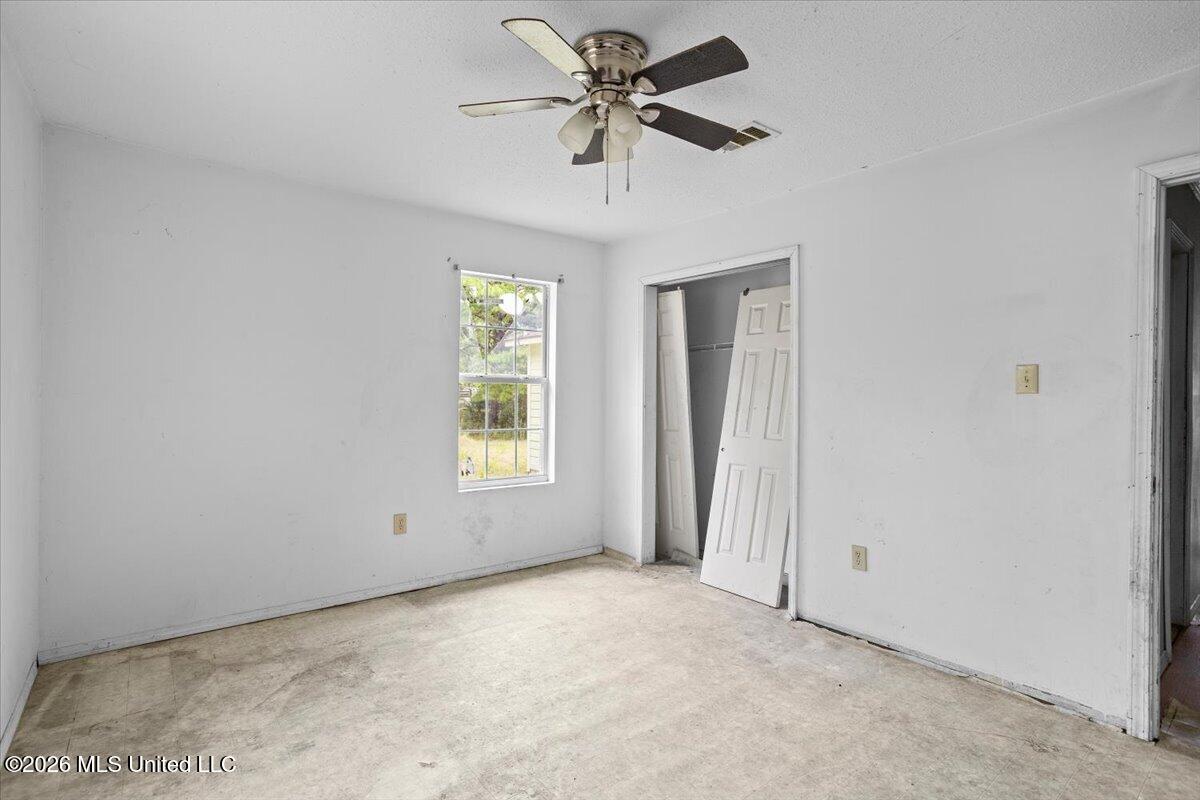 328 W Progress Road Property Photo 17