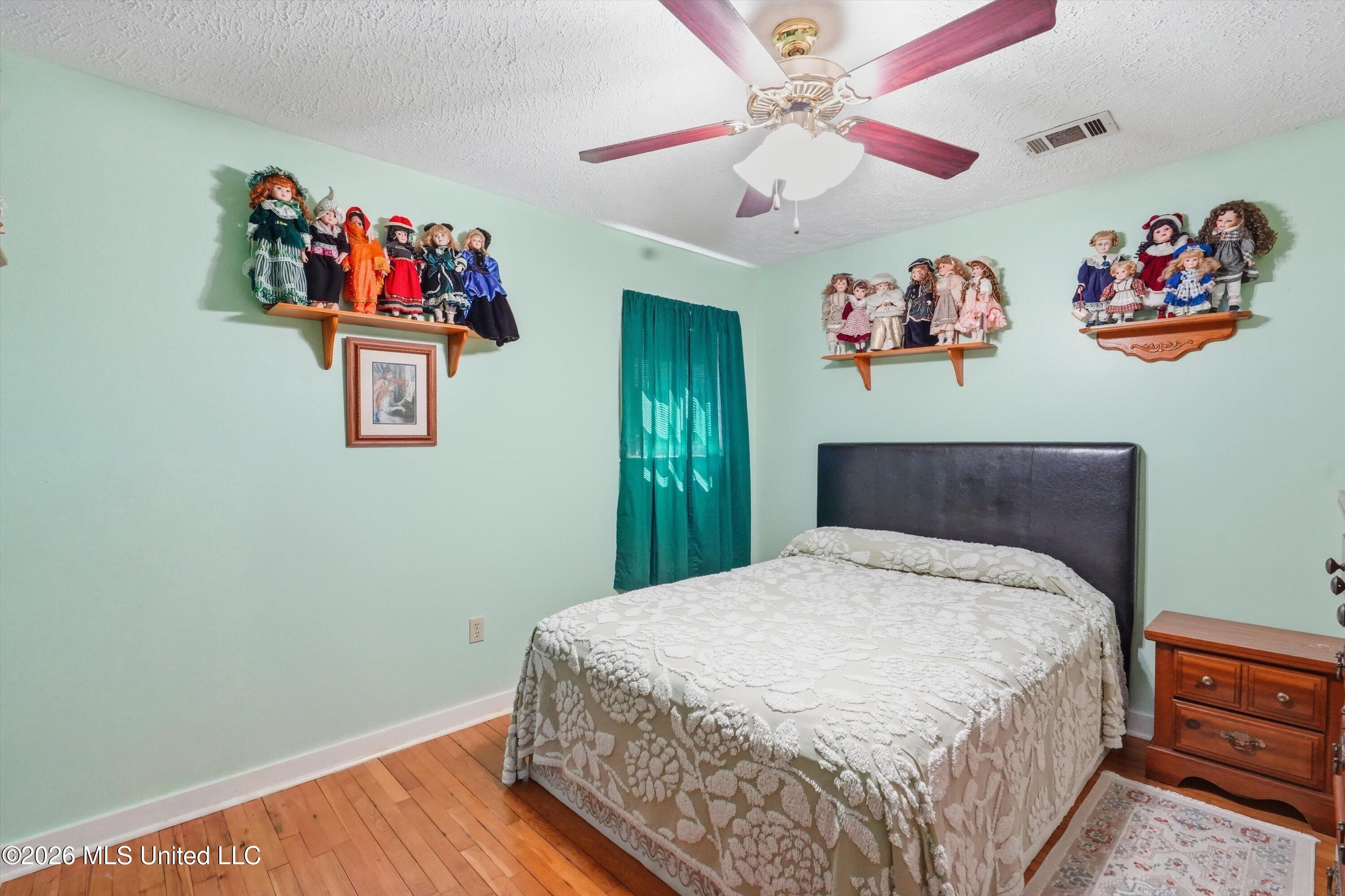 1925 Deborah Street Property Photo 14