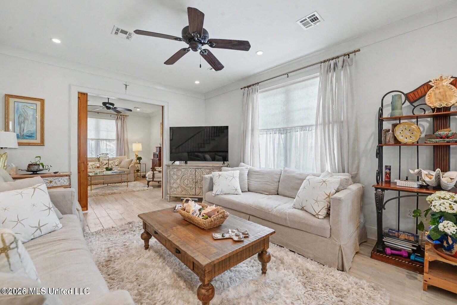 110 State Street Property Photo 8