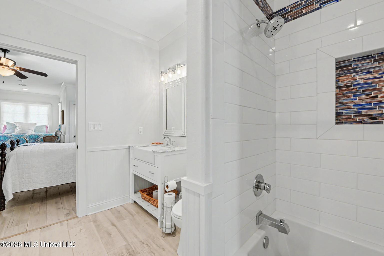 110 State Street Property Photo 25