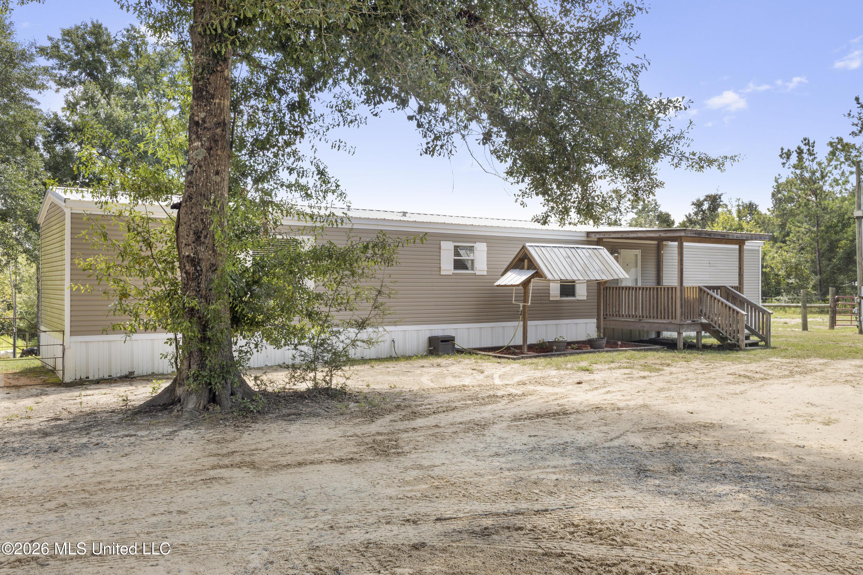 312 N Ridge Road
