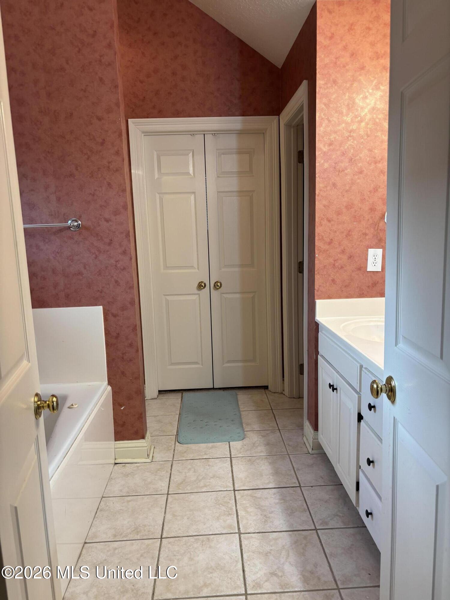 103 Fairfield Circle Property Photo 17