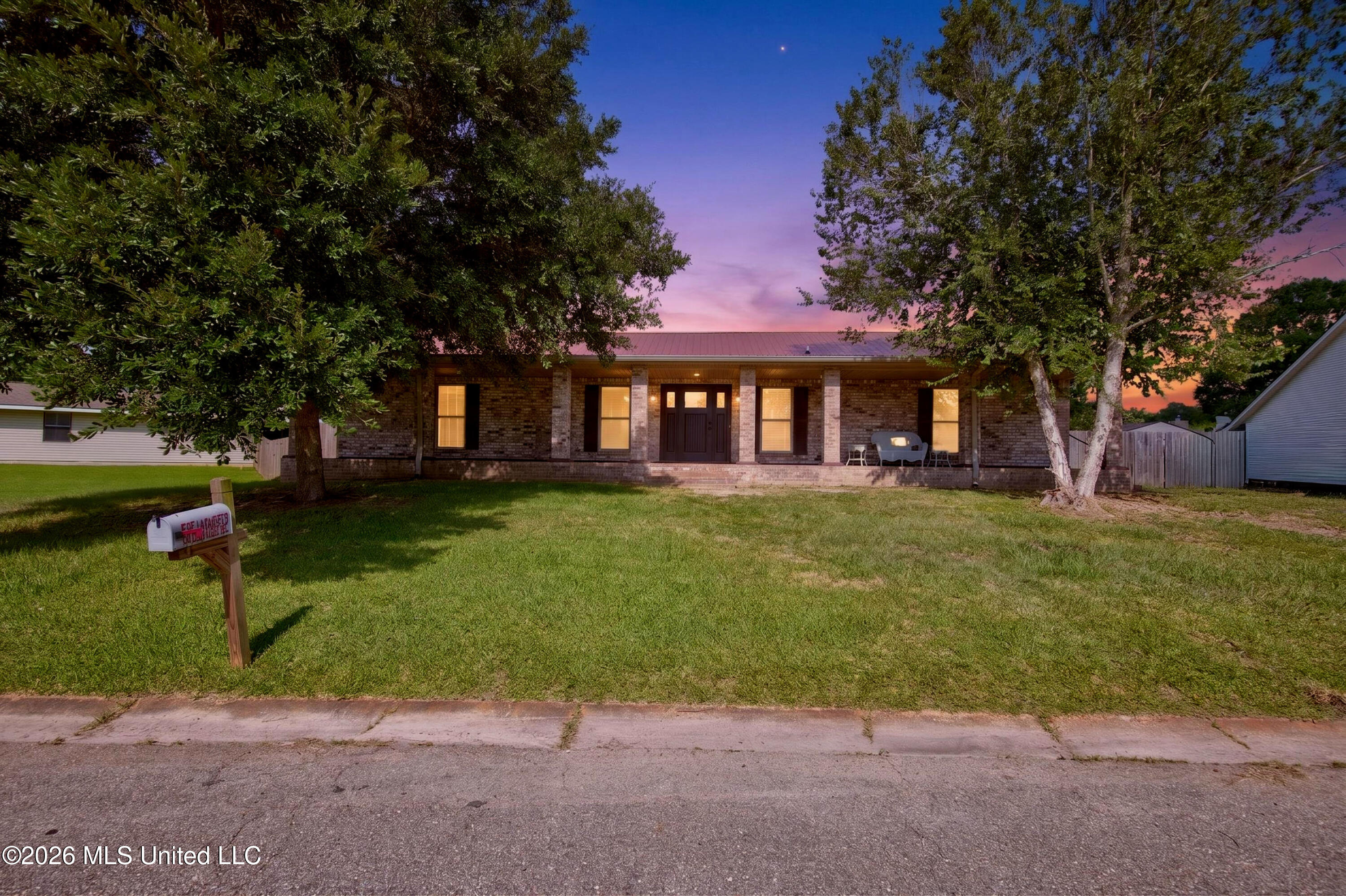 210 Idlewood Drive Property Photo 1