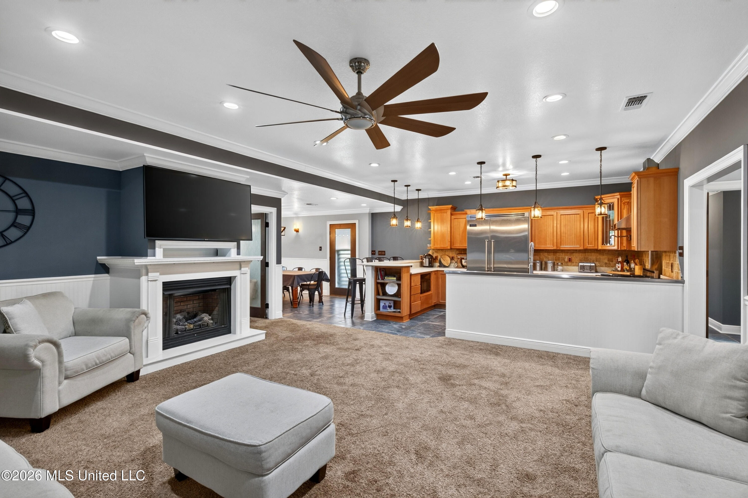 210 Idlewood Drive Property Photo 14