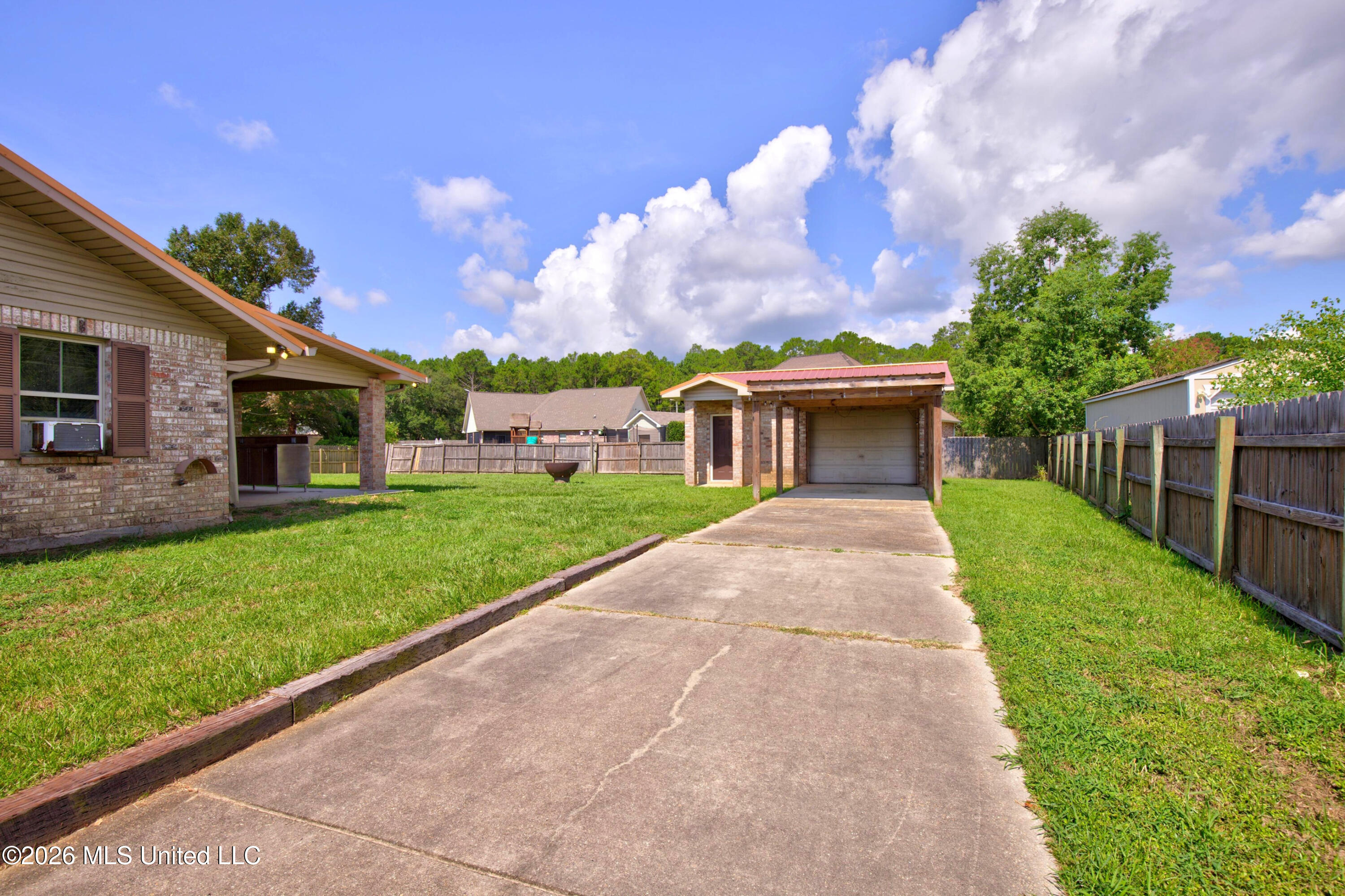 210 Idlewood Drive Property Photo 44