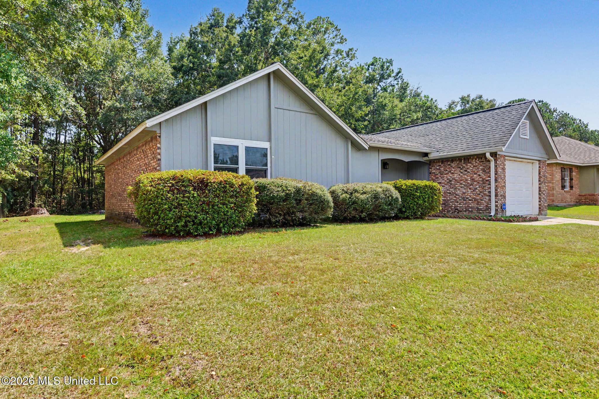 15509 Lyda Steen Drive Property Photo 2