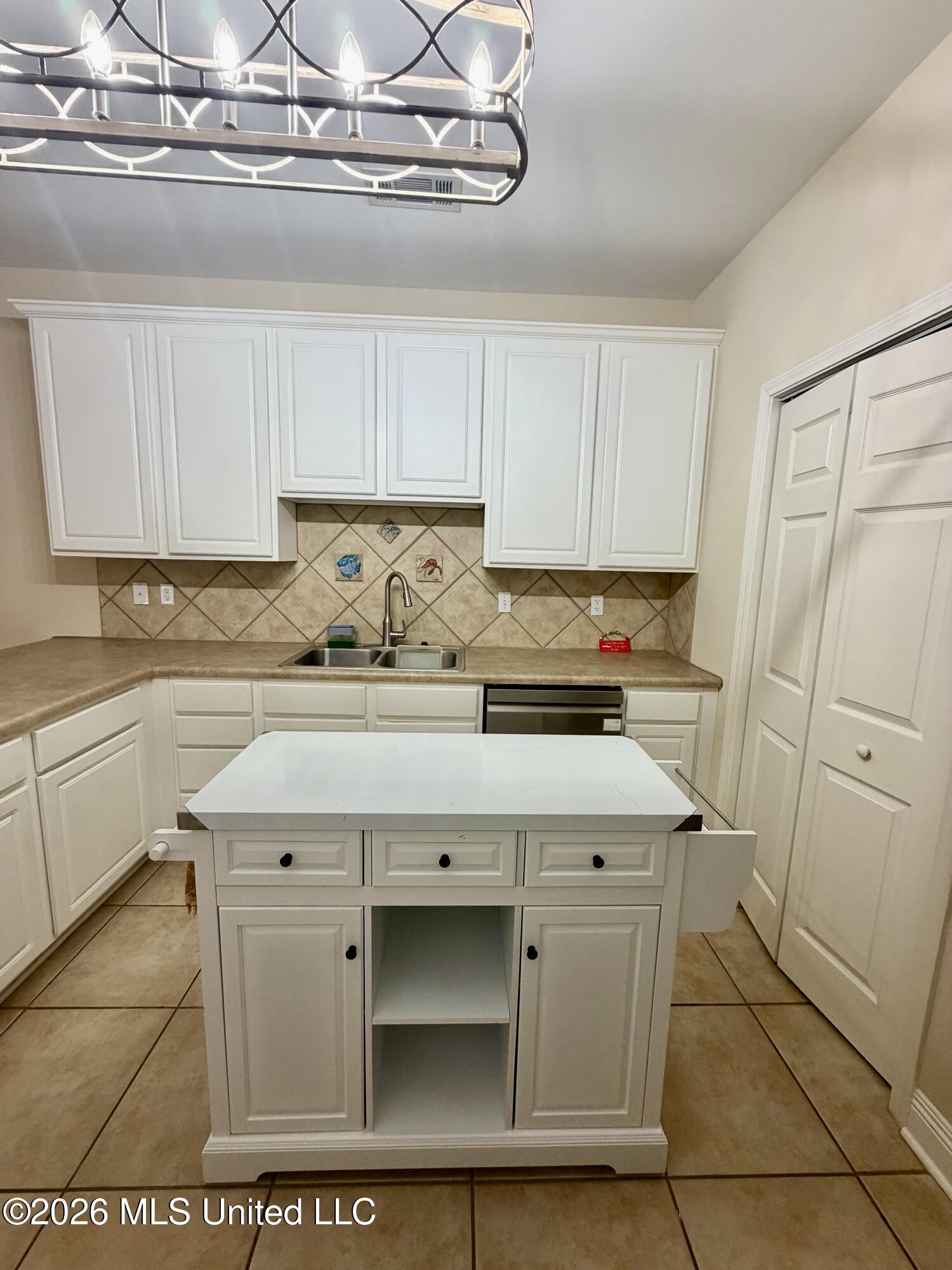 7716 Clamshell Avenue Property Photo 31